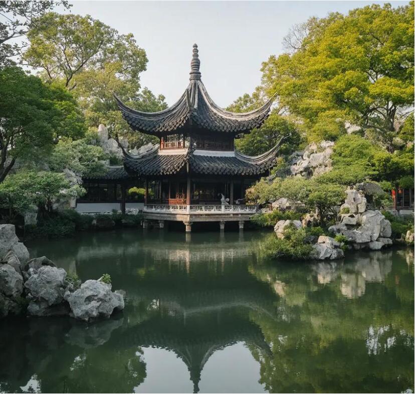 福建骤变餐饮有限公司